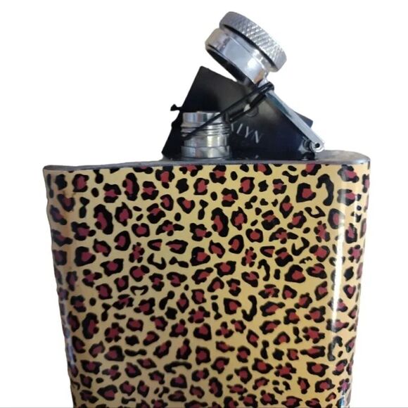 Gold Leopard Print 8oz Stainless Steel Pocket Drinking Flask NWT - Picture 8 of 11
